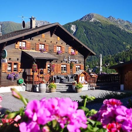 Auberge Ла-Тзума Экстерьер фото
