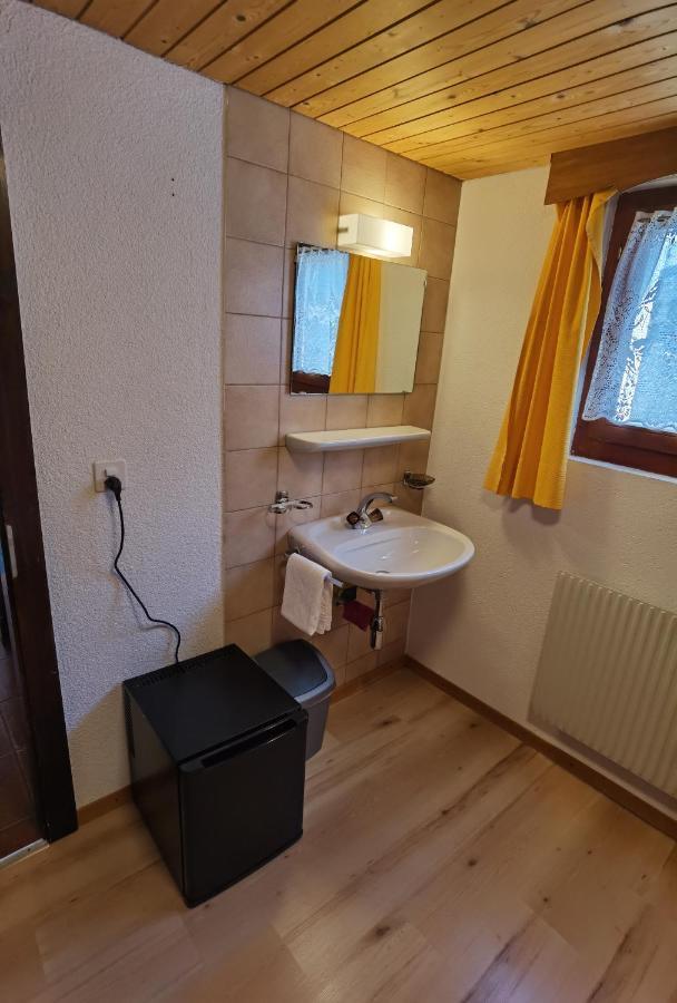Auberge Ла-Тзума Экстерьер фото